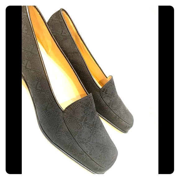 Salvatore Ferragamo Fabric Low Heel Classic Black